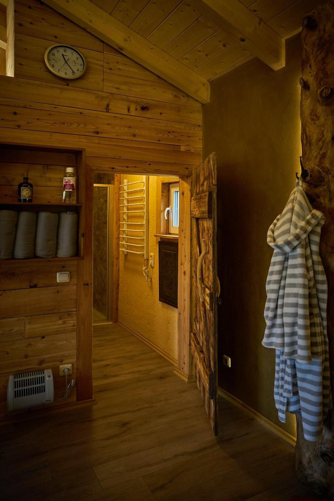 Hotel Olbernhau Mit Sauna - Kleines Landhotel Zur Ofenschenke Exterior photo